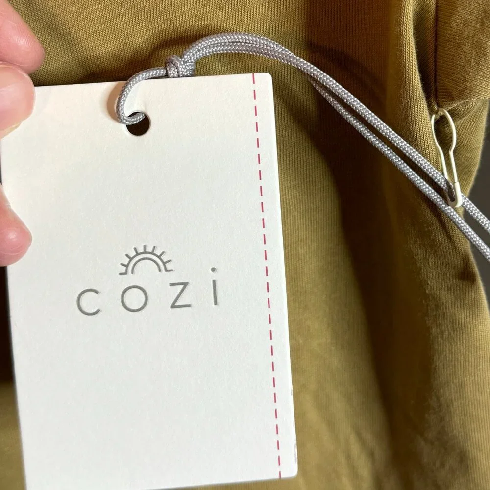 Cozi girls t‎ shirt size L NWT